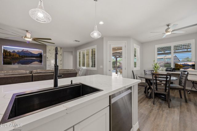 18216 W MONTECITO Avenue, Goodyear, AZ 85395
