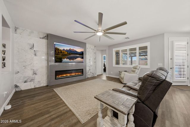 18216 W MONTECITO Avenue, Goodyear, AZ 85395