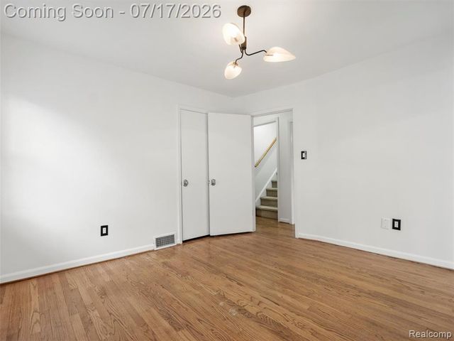 2090 Bradford Road, Birmingham, MI 48009