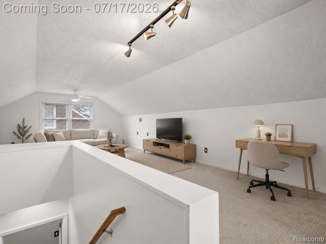 2090 Bradford Road, Birmingham, MI 48009
