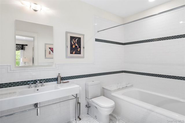 20 Devonshire Lane, Amagansett, NY 11930