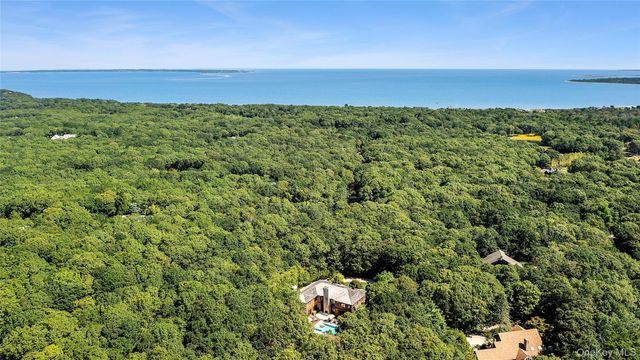 20 Devonshire Lane, Amagansett, NY 11930