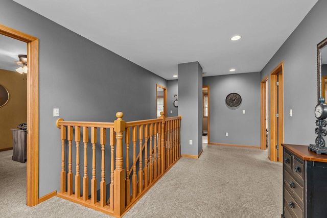 3023 E GREENLEAF DRIVE, Appleton, WI 54913
