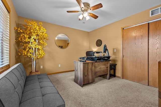 3023 E GREENLEAF DRIVE, Appleton, WI 54913