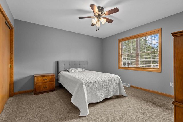 3023 E GREENLEAF DRIVE, Appleton, WI 54913
