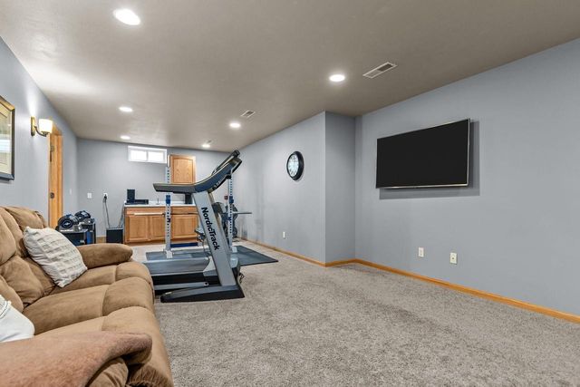 3023 E GREENLEAF DRIVE, Appleton, WI 54913