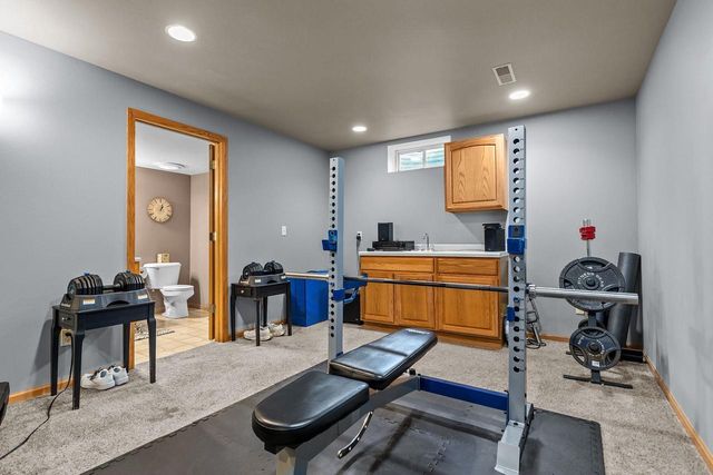 3023 E GREENLEAF DRIVE, Appleton, WI 54913