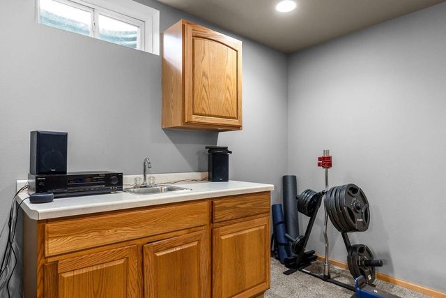 3023 E GREENLEAF DRIVE, Appleton, WI 54913