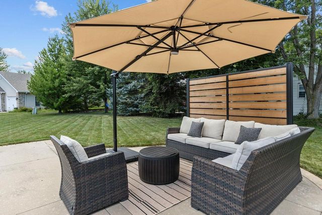 3023 E GREENLEAF DRIVE, Appleton, WI 54913