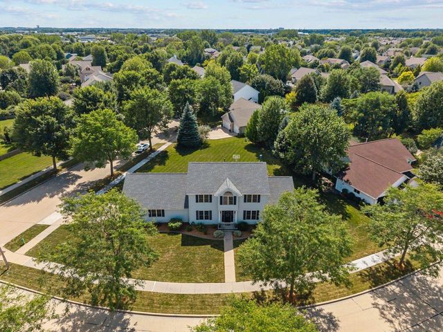 3023 E GREENLEAF DRIVE, Appleton, WI 54913