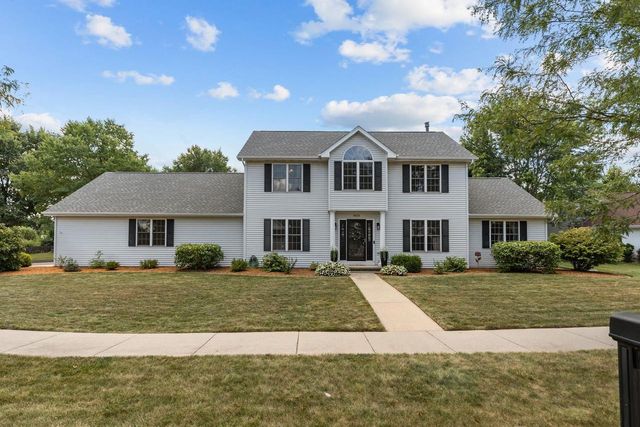 3023 E GREENLEAF DRIVE, Appleton, WI 54913