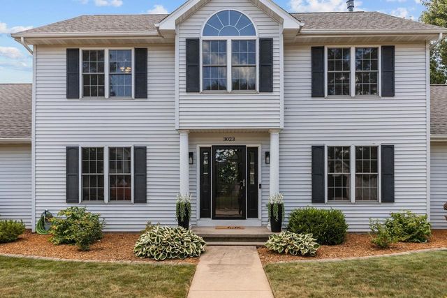 3023 E GREENLEAF DRIVE, Appleton, WI 54913