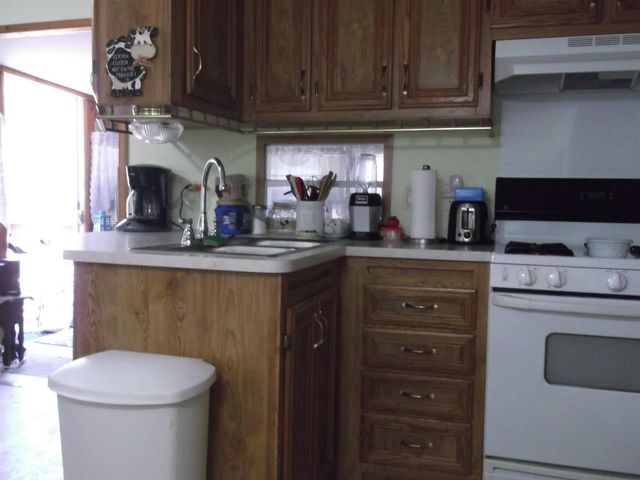 2221 Grass Lake Ave Unit 202 Avenue, Lake, MI 48632