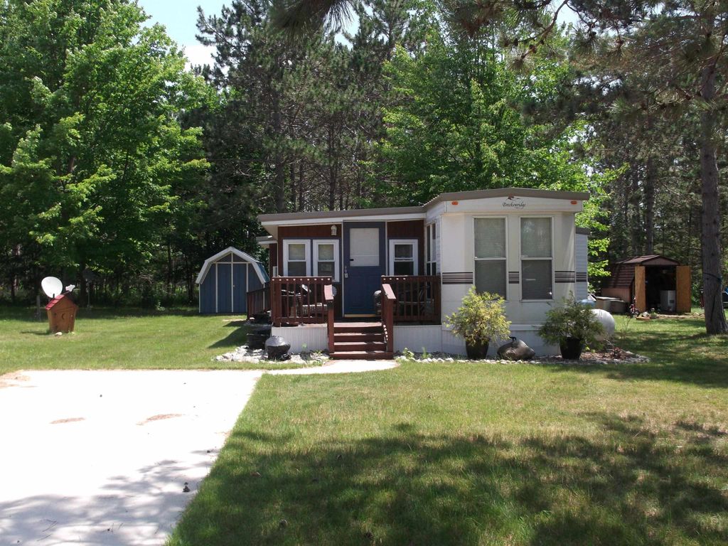 2221 Grass Lake Ave Unit 202 Avenue, Lake, MI 48632