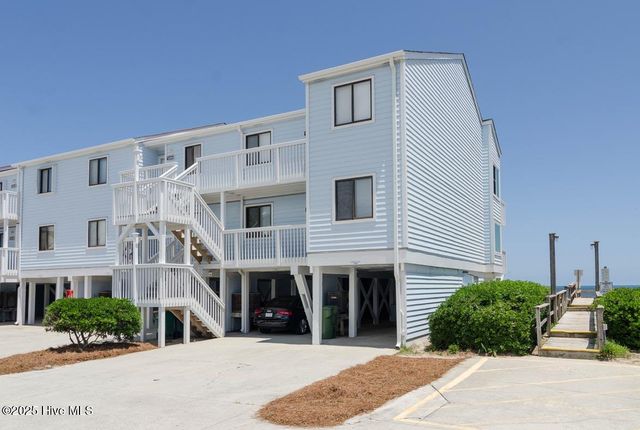 1207 Sand Dollar Court, Kure Beach, NC 28449
