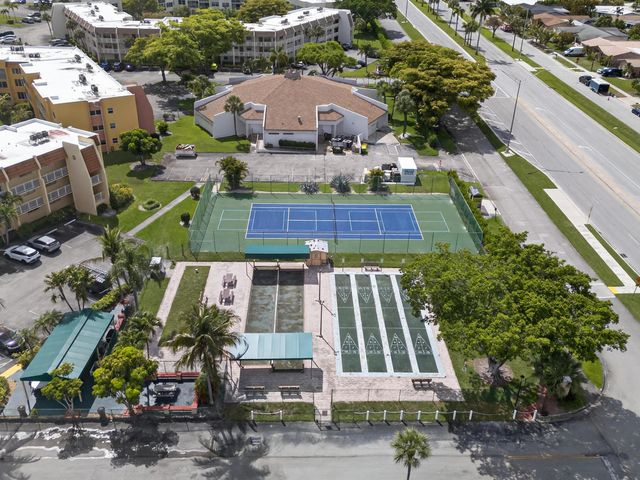 6570 Royal Palm Boulevard 306j, Margate, FL 33063