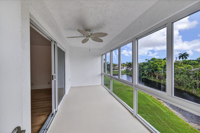 6570 Royal Palm Boulevard 306j, Margate, FL 33063