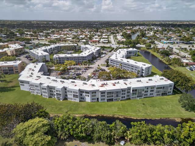 6570 Royal Palm Boulevard 306j, Margate, FL 33063