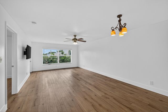 6570 Royal Palm Boulevard 306j, Margate, FL 33063