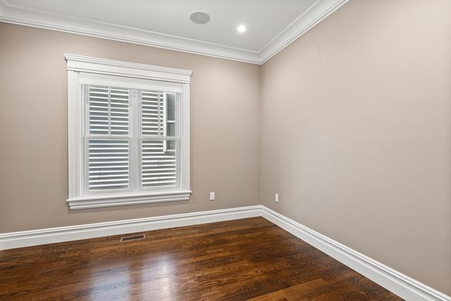 9 M 2, Boston, MA 02127