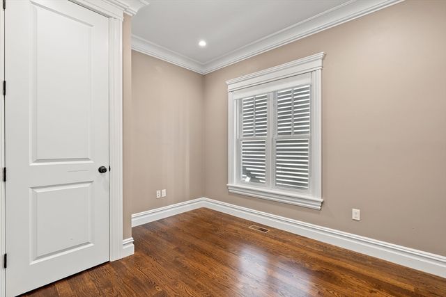 9 M 2, Boston, MA 02127