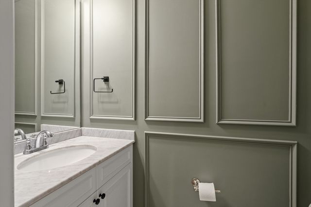 9 M 2, Boston, MA 02127