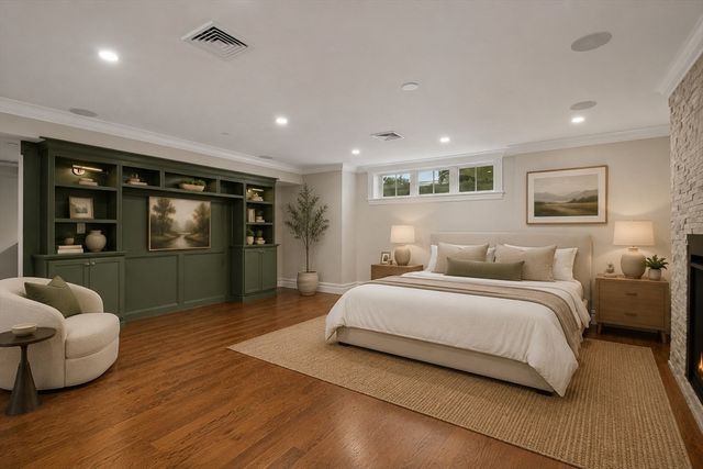 9 M 2, Boston, MA 02127