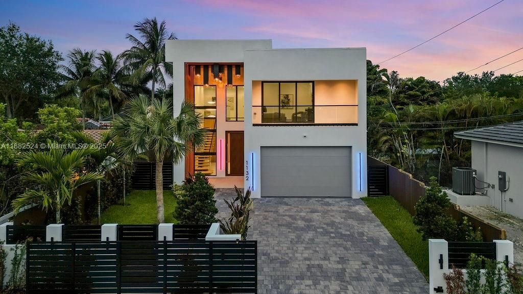 1132 SE 6th Ter, Fort Lauderdale, FL 33316