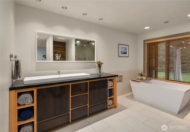 19020 NE 132nd Street, Woodinville, WA 98077