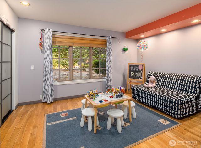 19020 NE 132nd Street, Woodinville, WA 98077