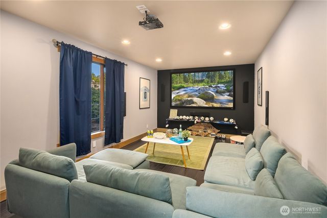 19020 NE 132nd Street, Woodinville, WA 98077