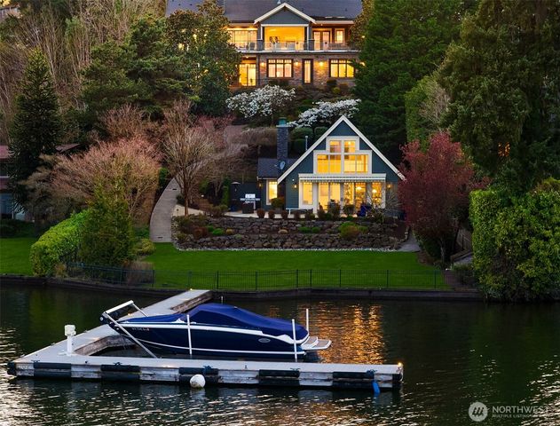 4102 100th Avenue SE, Mercer Island, WA 98040