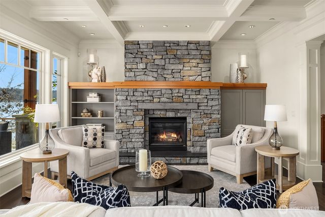 4102 100th Avenue SE, Mercer Island, WA 98040