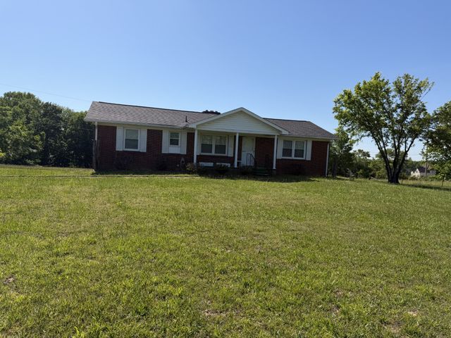 2276 S Mount Pleasant Rd, Greenbrier, TN 37073