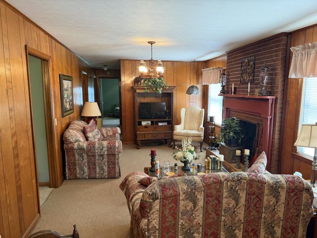 2276 S Mount Pleasant Rd, Greenbrier, TN 37073