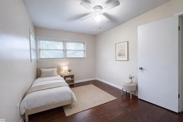 21800 Chalon Street, Saint Clair Shores, MI 48080