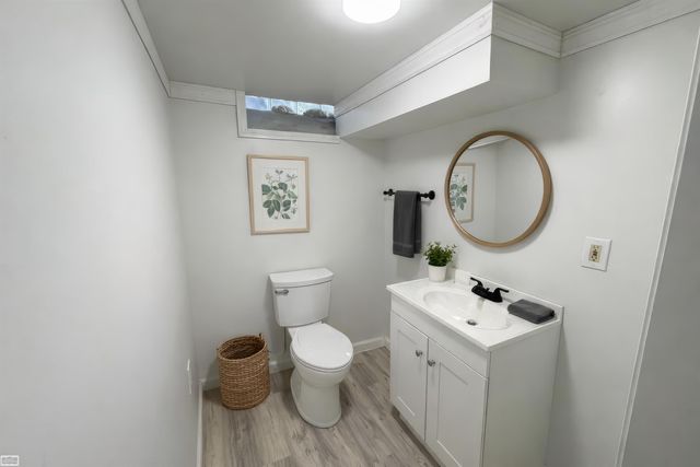 21800 Chalon Street, Saint Clair Shores, MI 48080