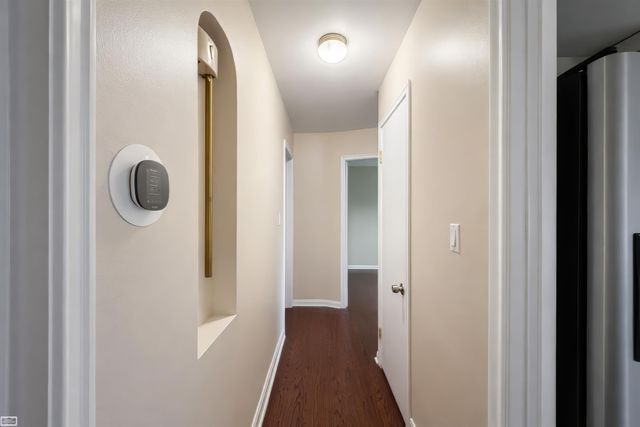 21800 Chalon Street, Saint Clair Shores, MI 48080