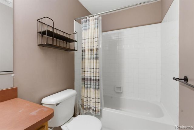 51602 Stern Lane 128, Chesterfield, MI 48051