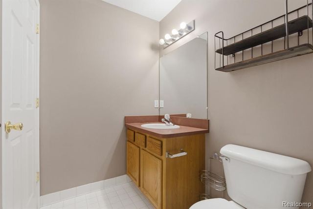 51602 Stern Lane 128, Chesterfield, MI 48051