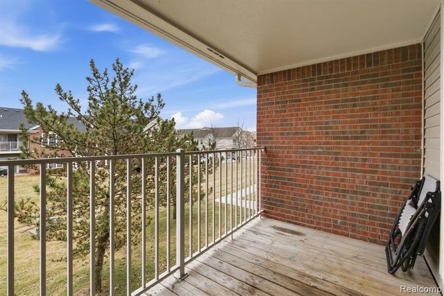 51602 Stern Lane 128, Chesterfield, MI 48051