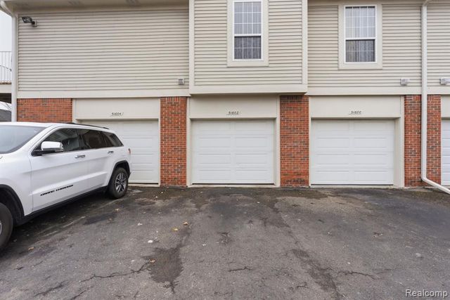 51602 Stern Lane 128, Chesterfield, MI 48051