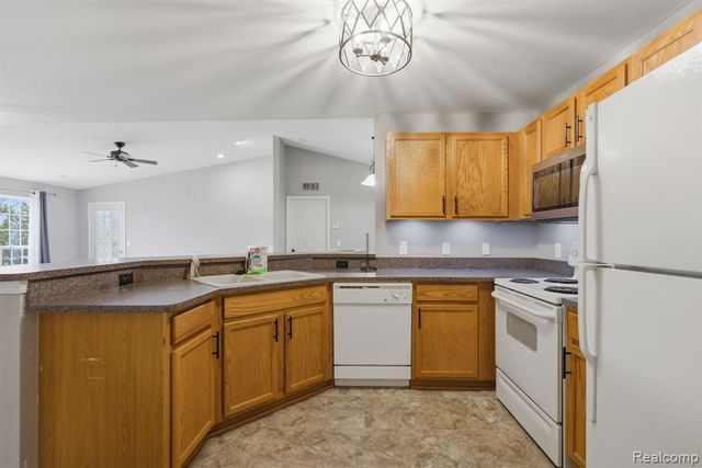 51602 Stern Lane 128, Chesterfield, MI 48051