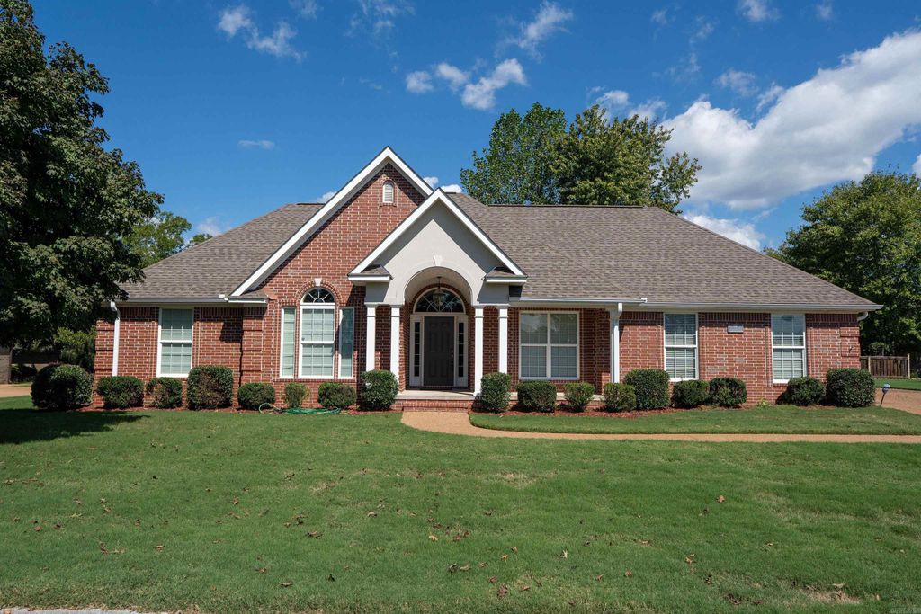 906 Eagle Bay Drive, Heber Springs, AR 72543