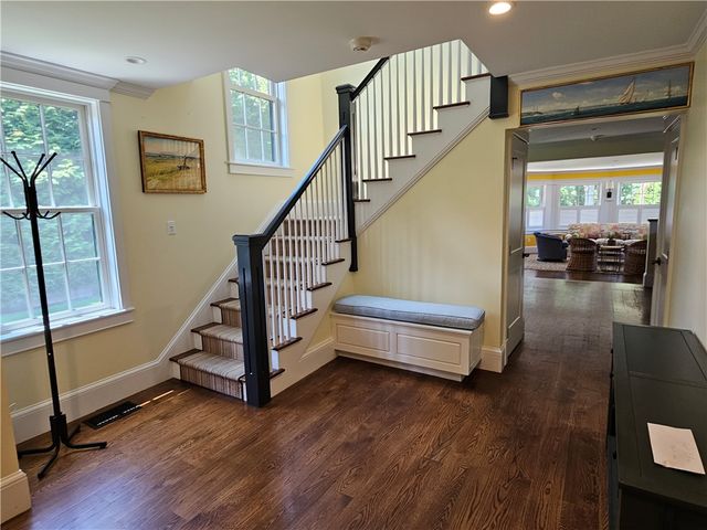 209 Coggeshall Avenue, Newport, RI 02840