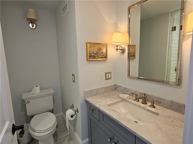 209 Coggeshall Avenue, Newport, RI 02840