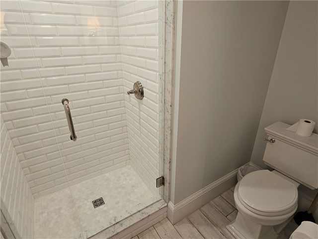 209 Coggeshall Avenue, Newport, RI 02840