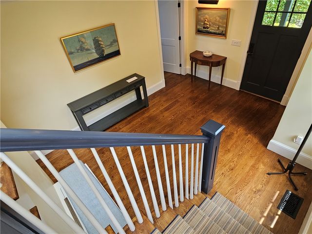 209 Coggeshall Avenue, Newport, RI 02840