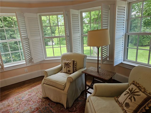 209 Coggeshall Avenue, Newport, RI 02840