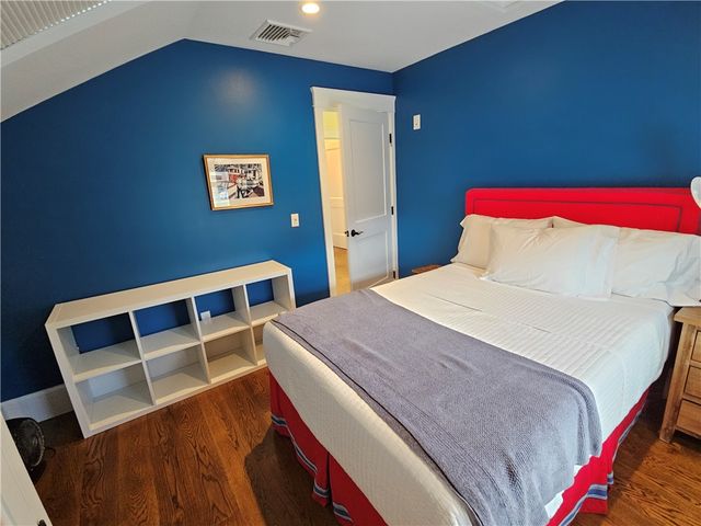 209 Coggeshall Avenue, Newport, RI 02840